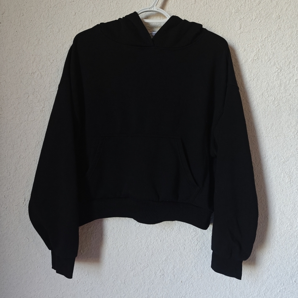 REFUGE ATHLETICS cropped Hooded Sweater